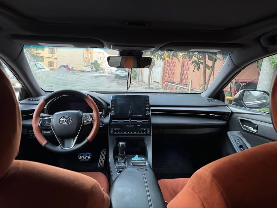 تویوتا ئەڤەلۆن 2019